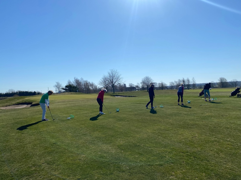 Lyckad premiär för golfskolan
