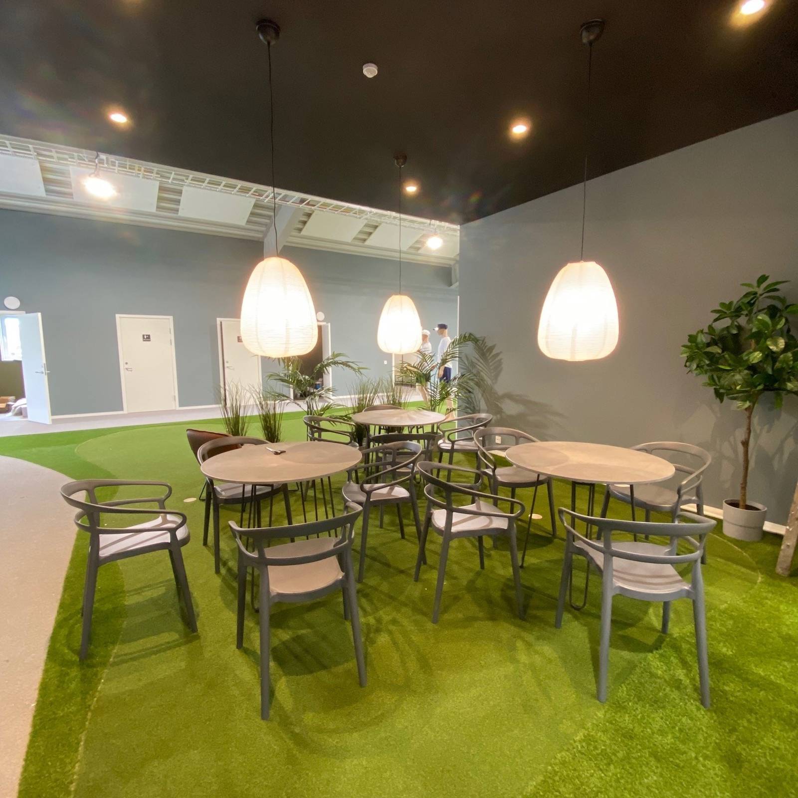 Lounge 1